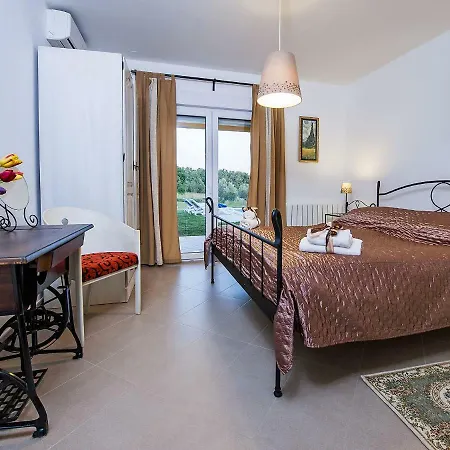 Jana 4 Bedroom *